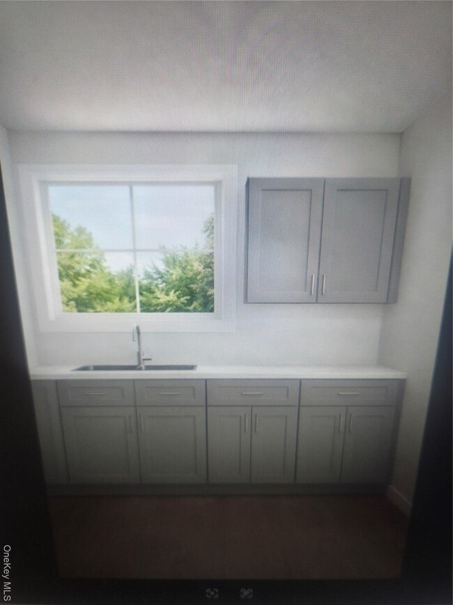 Building Photo - 616 Vassar Rd