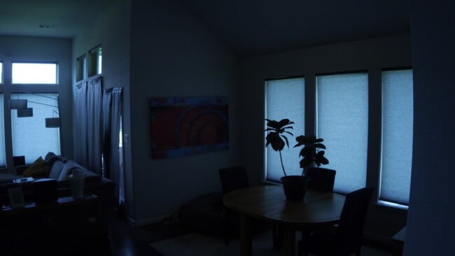 Building Photo - Natale ct
