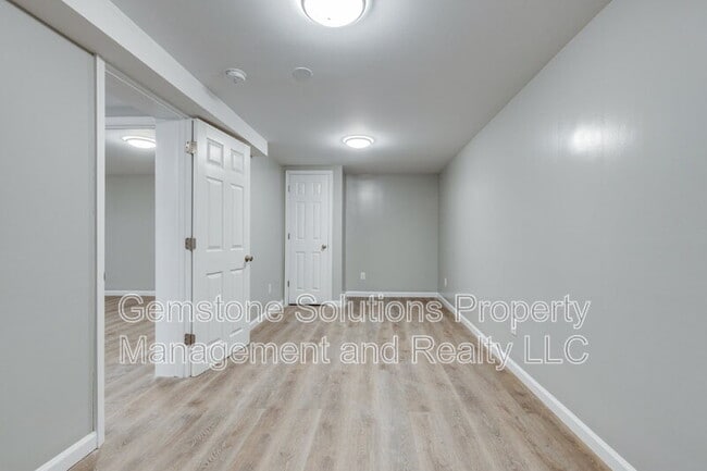 Building Photo - 104 Anchor Dr