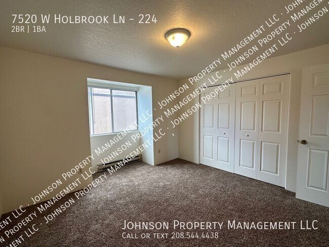 Building Photo - 7520 W Holbrook Ln