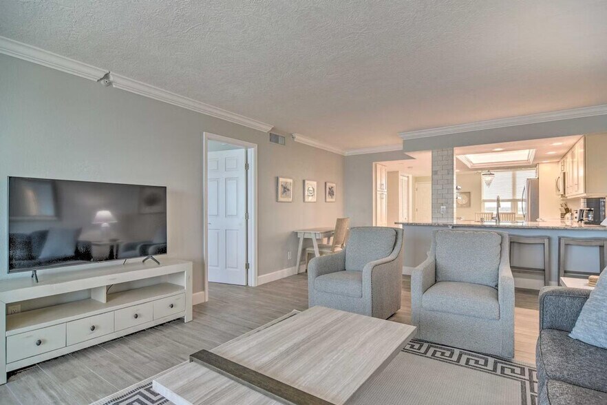 Building Photo - 17900 Gulf Blvd