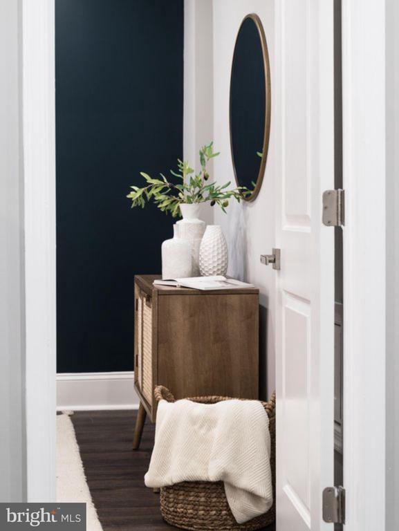 Building Photo - 612 44th St NE