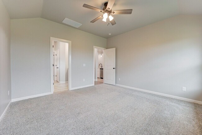 Building Photo - Newer Home For Lease in Washington Oklahoma.