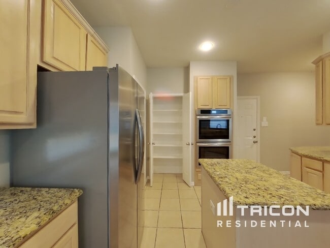 Building Photo - 8128 Mt Shasta Cir