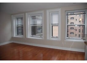 Building Photo - 1811 Chestnut St