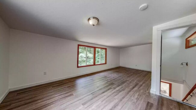 Building Photo - Gated, Pet-Friendly Cabin With 1.3 Acres Of Wooded Views