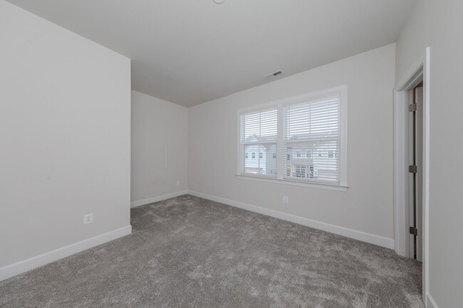 Building Photo - 9141 Daydreamer Ct