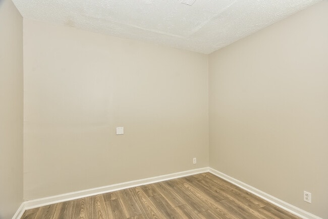 Building Photo - 4689 Longbranch