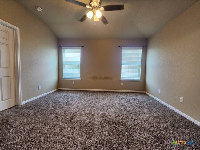 Building Photo - 2599 Diamondback Trail