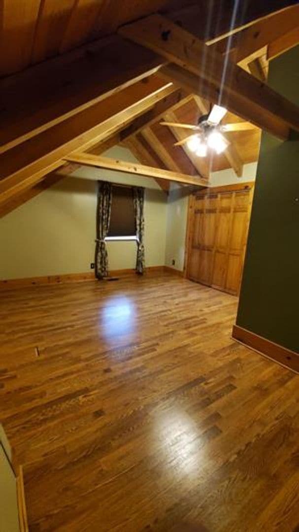Building Photo - Gorgeous Log Home in Hurricane