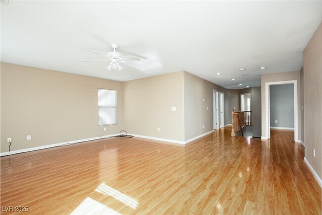 Building Photo - 2516 Courlan Dr