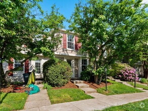 Building Photo - 1636 Fieldthorn Dr