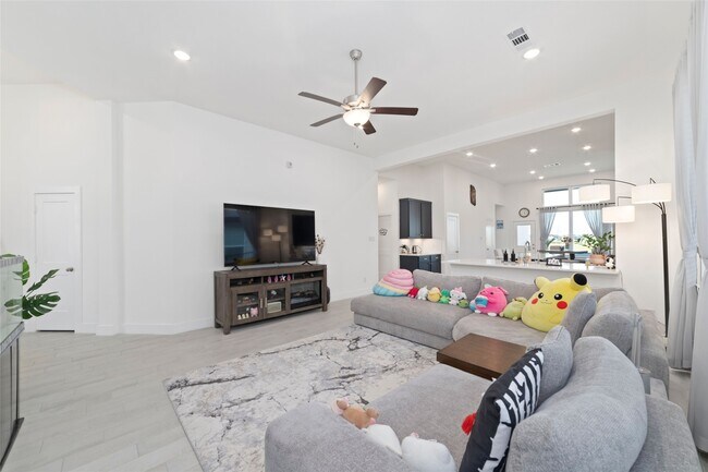 Building Photo - 21738 Meridian Duskywing Dr