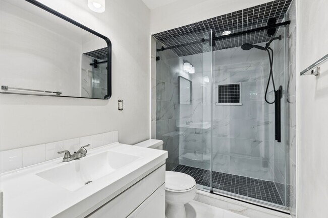 Building Photo - 6422 Burgoyne Rd