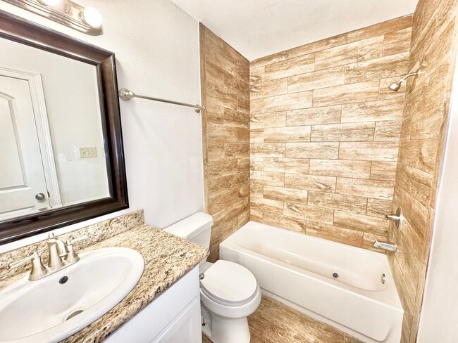 Building Photo - Updated 3 Bedroom Home in Denham Springs