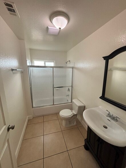 Building Photo - 128 E 62nd St