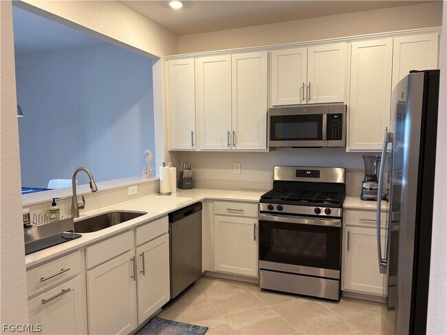 Building Photo - 44076 Bellamy Pl