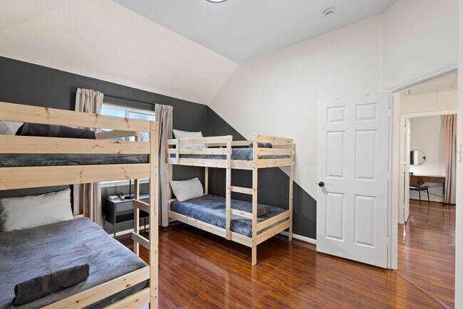 Building Photo - 3508 Misty Meadow Dr