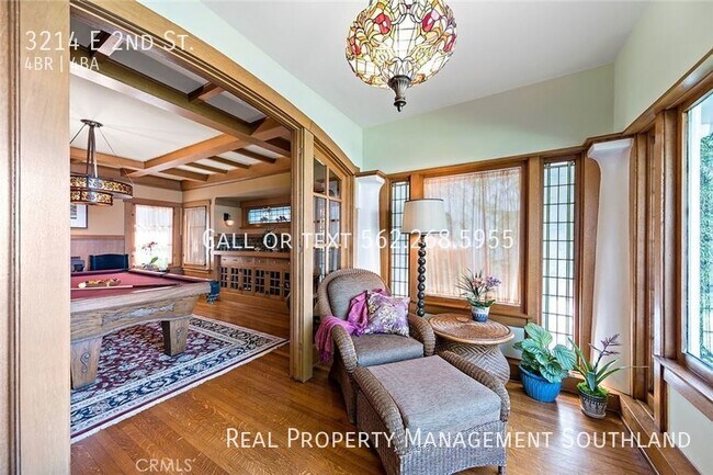 Building Photo - 4 BEDROOM 3 1/2 BATH ESTATE SITUATED IN PR...