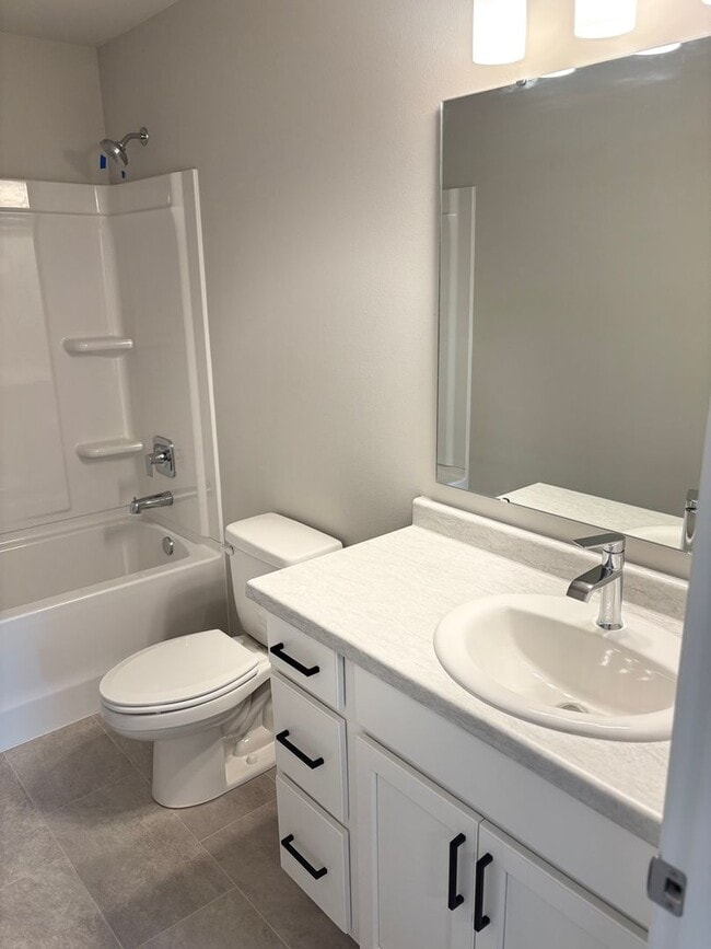 Building Photo - For Rent: Sleek New Construction | 3 Bed, ...