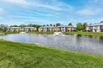 Building Photo - Beautiful 2-bedroom 2 bath apartment DOWNS...