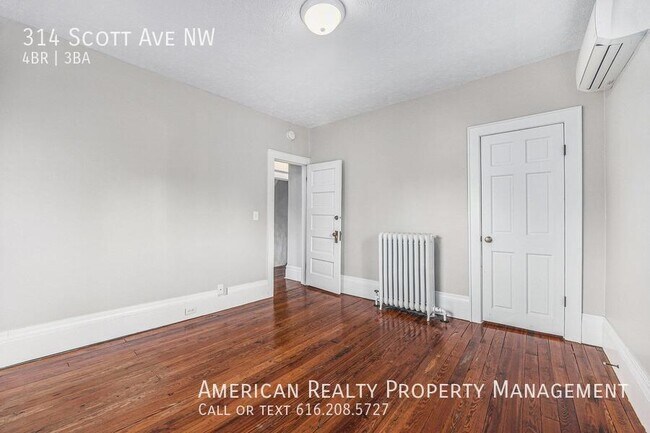 Building Photo - 314 Scott Ave NW