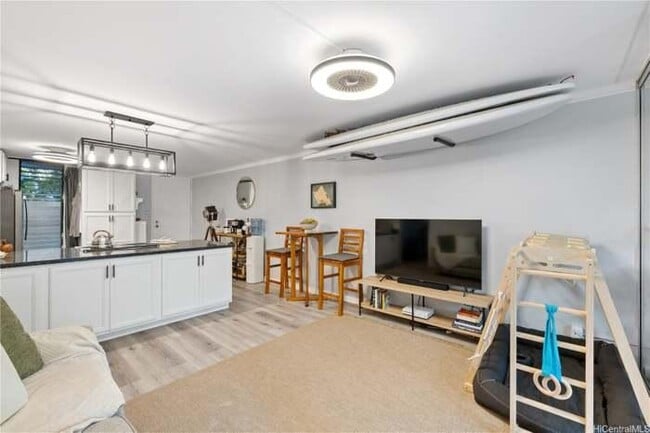 Building Photo - 95-269-269 Waikalani Dr