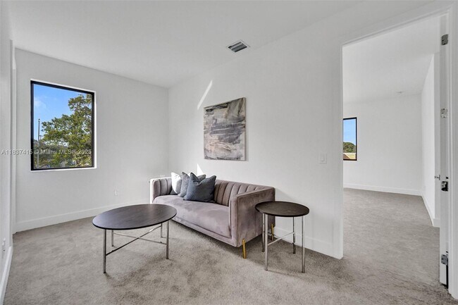 Building Photo - 13145 Addilyn Ct