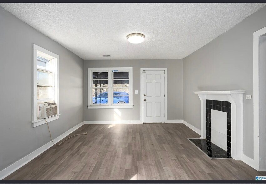 Building Photo - 1825 18th St Ensley