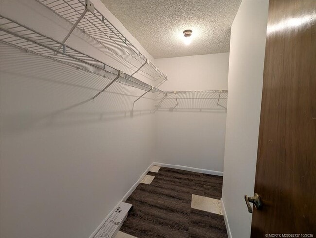 Building Photo - 8291 SE Croft Cir