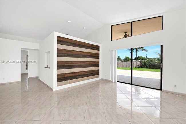 Building Photo - 3104 NW 109th Ave