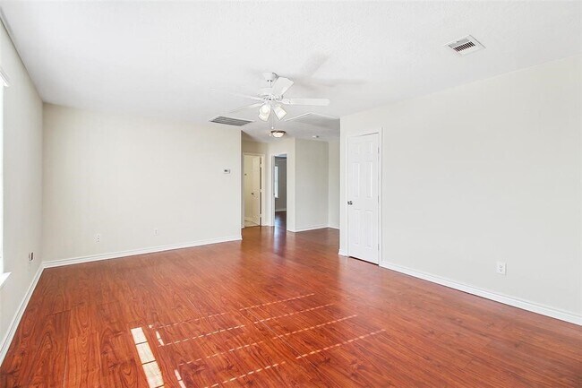 Building Photo - 21350 Beacon Springs Lane