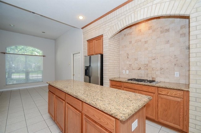 Building Photo - 23211 Colony Green Dr