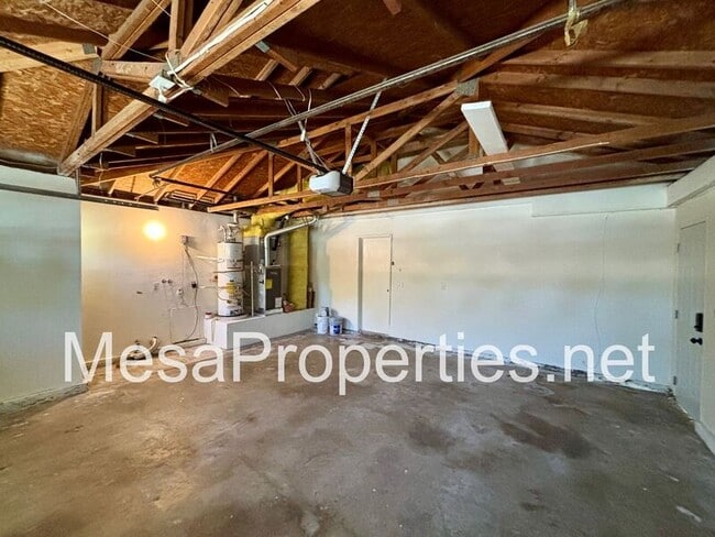 Building Photo - 1412 Pace Ct