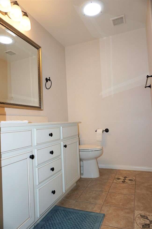 Building Photo - 11161 Sweetstem Ct