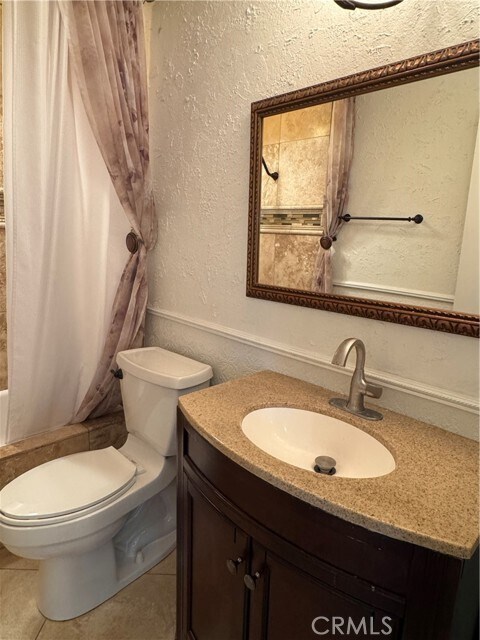 Building Photo - 703 Via Presa