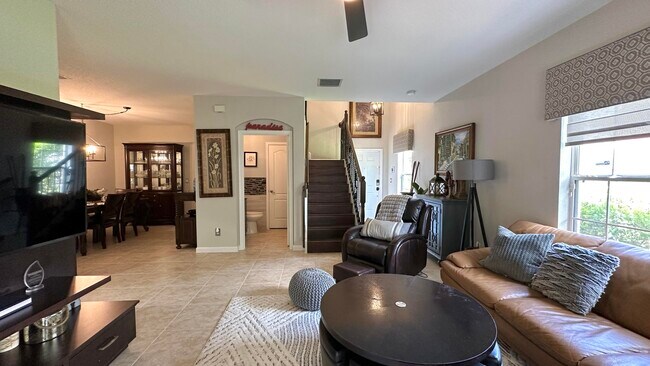 Building Photo - 4702 Cohune Palm Ct