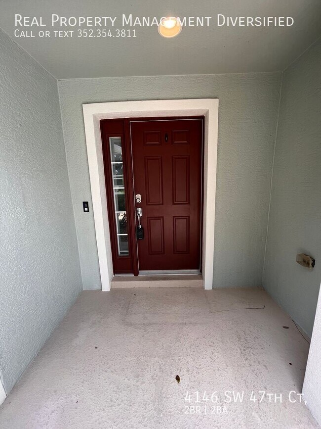 Building Photo - 4146 SW 47th Ct