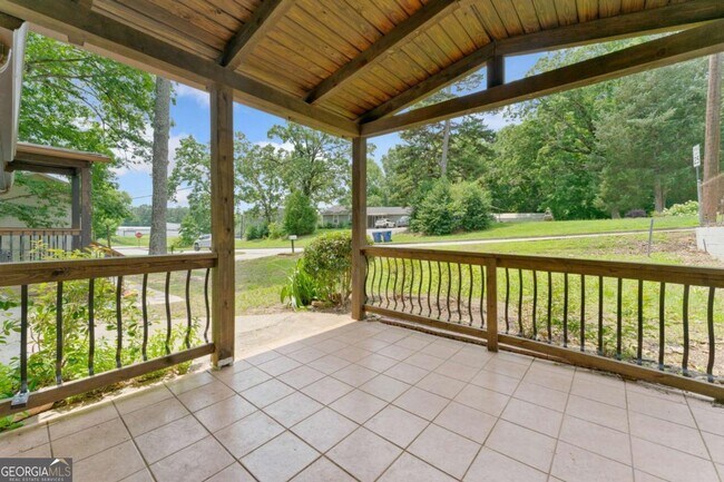 Building Photo - 119 McBee St