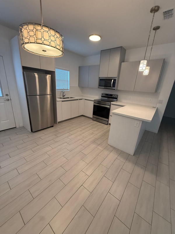 Building Photo - 1625 W Smt Dr