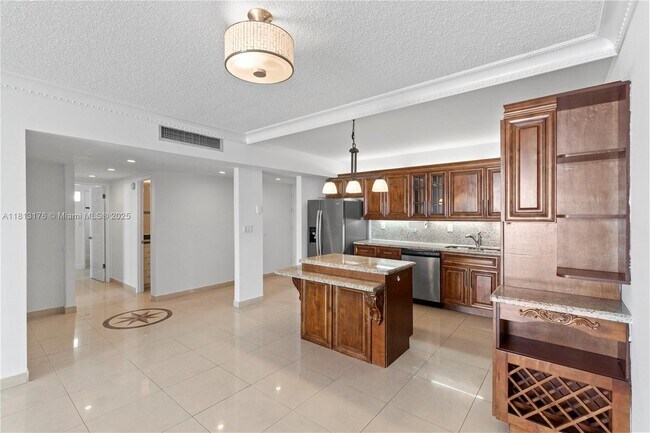 Building Photo - 19390 Collins Ave