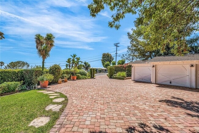 Building Photo - 2417 Sunnyside Ridge Rd