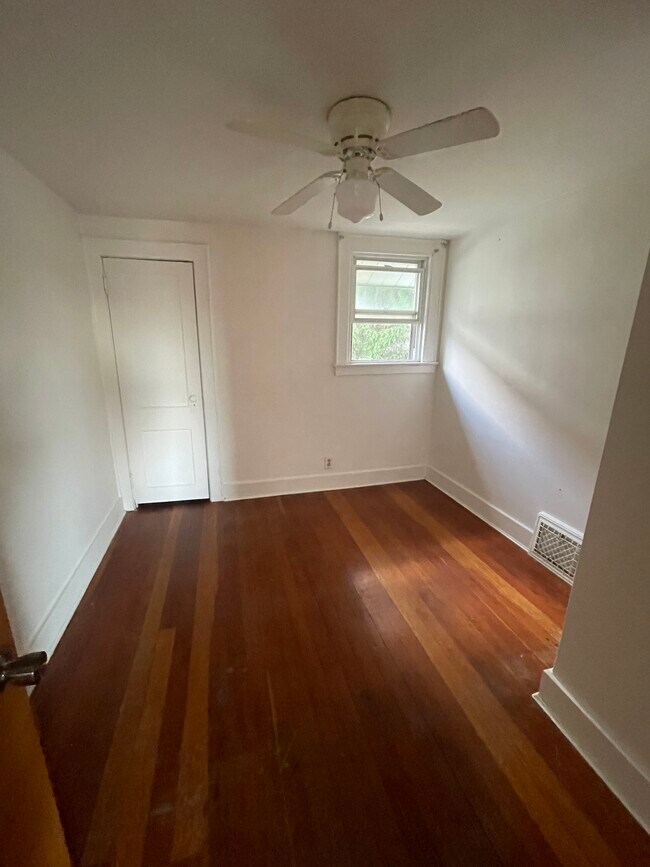 Bedroom with Closet - 106 Windham Ave