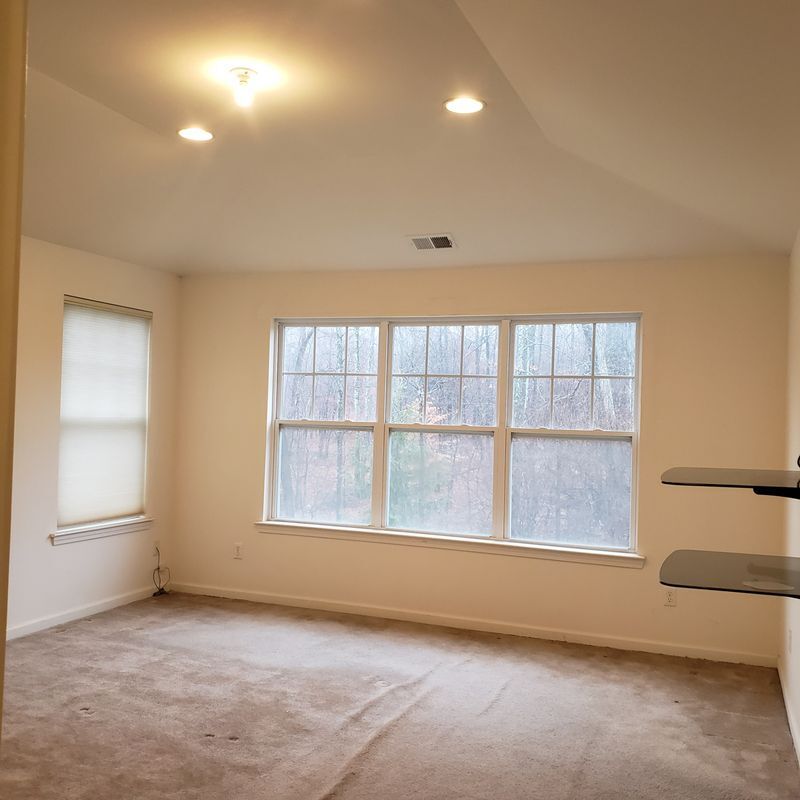 Building Photo - 12 Avoncroft Lane