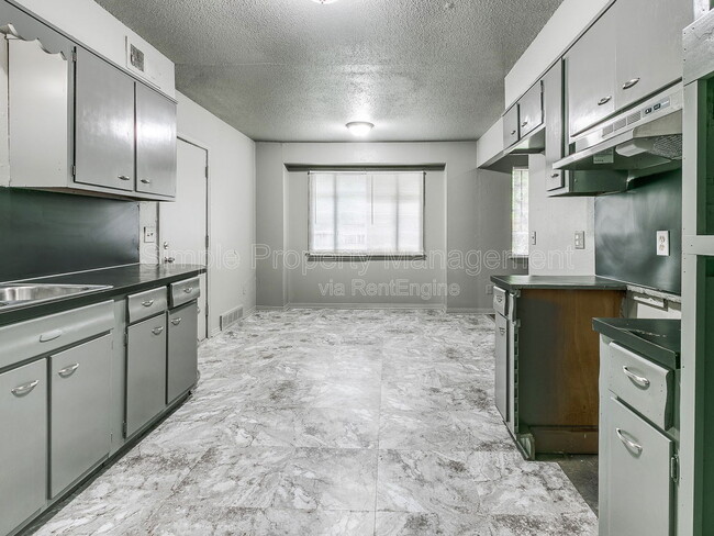 Building Photo - 249 NW 82nd St