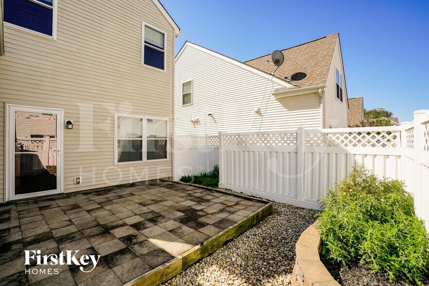 Building Photo - 1964 Caplinger Dr