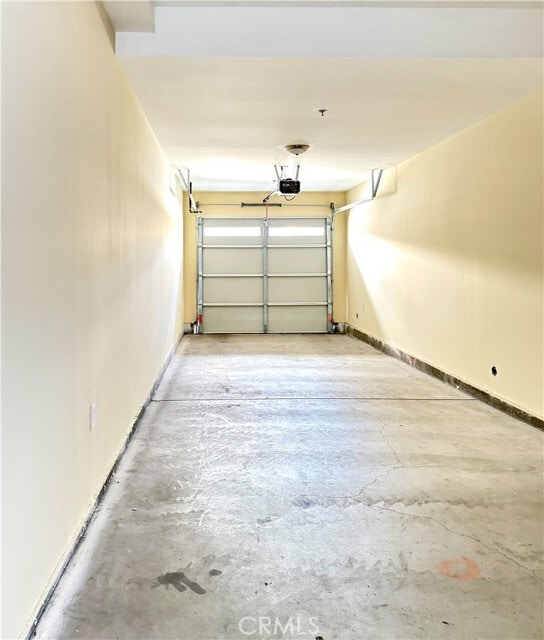 Building Photo - 1002 E 33rd St