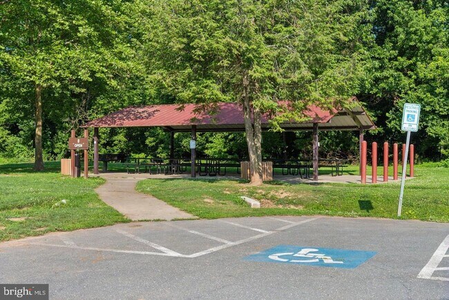 Building Photo - 8463 Randell Rdg Rd