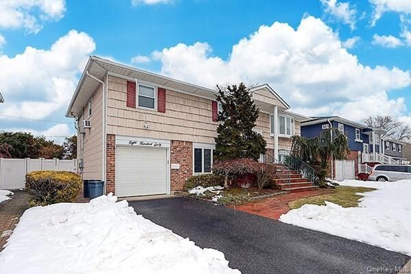 Building Photo - 860 Beckman Dr