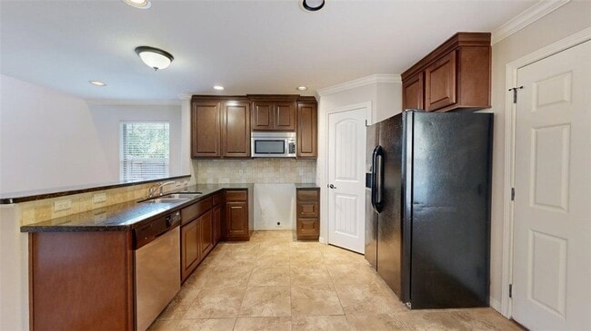 Building Photo - 454 Chimney Hill Dr